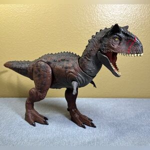 Jurassic World Control N Conquer Carnotaurus Toro Dinosaur Figure